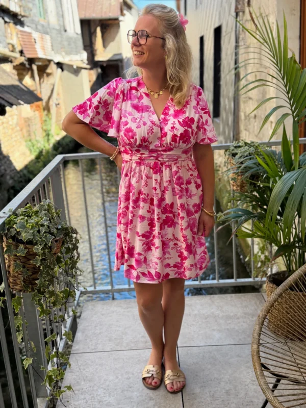 Robe rose grande taille col V courte | Dream By C