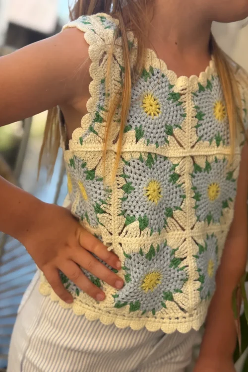 debardeurs-crochet-fleurie-enfants Débardeur crochet fleuri enfant été | Dream By C