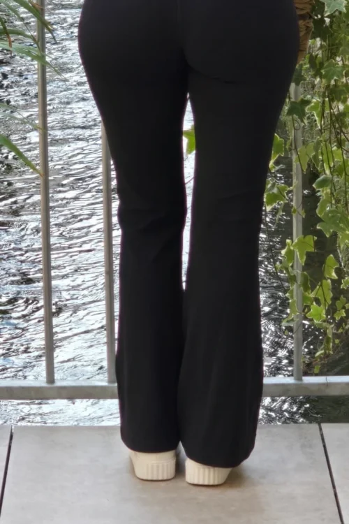 pantalon-alba-moove-noir-large-en-bas Pantalon gainant évasé sport ALBA | Dream By C