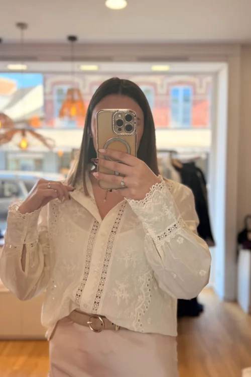 Chemisier Broderie Fleur Écru | Dream By C