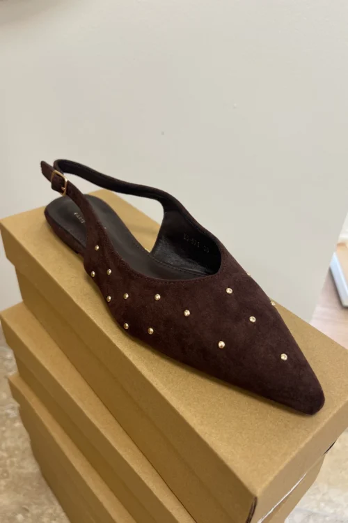 escarpins-sans-talon-choco-clous Mules Pointues Clous Dorés Chocolat | Dream By C