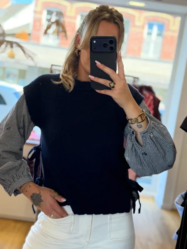 Pull Sans Manches Col Vagues | Dream By C