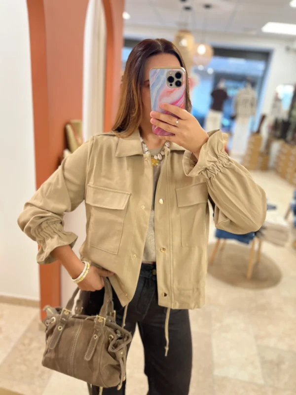 Veste Courte Boutons Dorés Beige | Dream By C