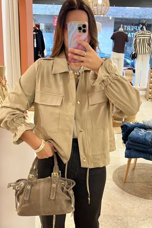 Veste Courte Boutons Dorés Beige | Dream By C