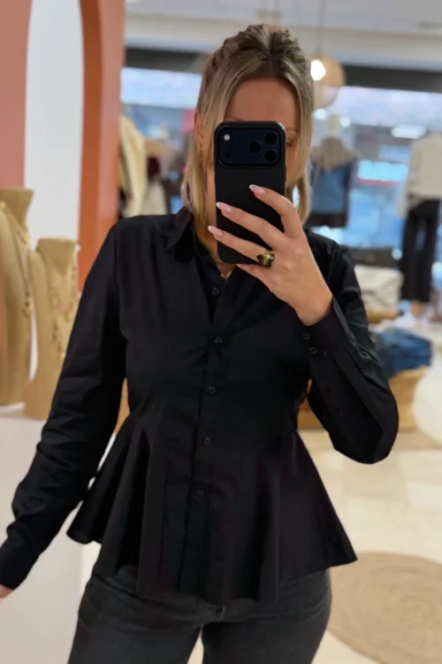 Chemise noire à volant femme B.Young, du 34 au 46 | Dream By C