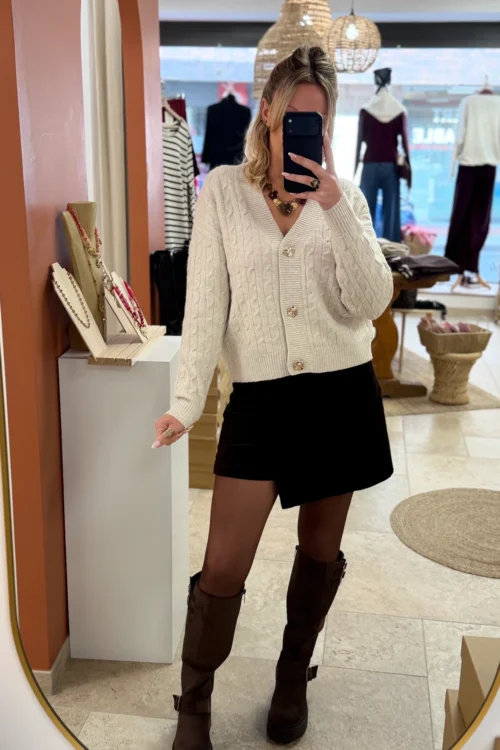 Gilet Beige en Maille Torsadée Boutons Dorés | Dream By C