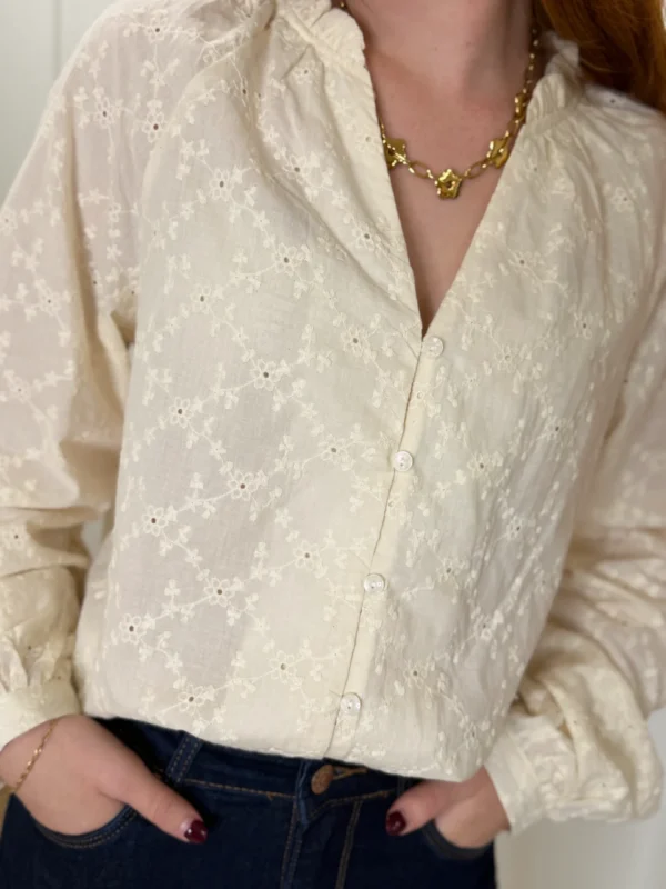 Blouse broderie anglaise beige femme, col mao | Dream By C