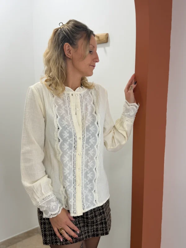 Chemise gaze de coton brodée beige femme | Dream By C