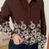 Chemisier court brodé chocolat femme, broderies | Dream By C