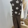 Gilet sherpa enfant chocolat à fleurs écrues | Dream By C