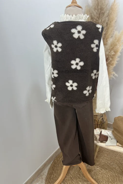 Gilet sherpa enfant chocolat à fleurs écrues | Dream By C