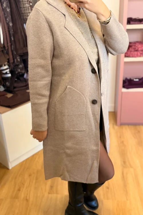 manteau-en-maille-femme-taupe Manteau en maille femme taupe, poches plaquées | Dream By C