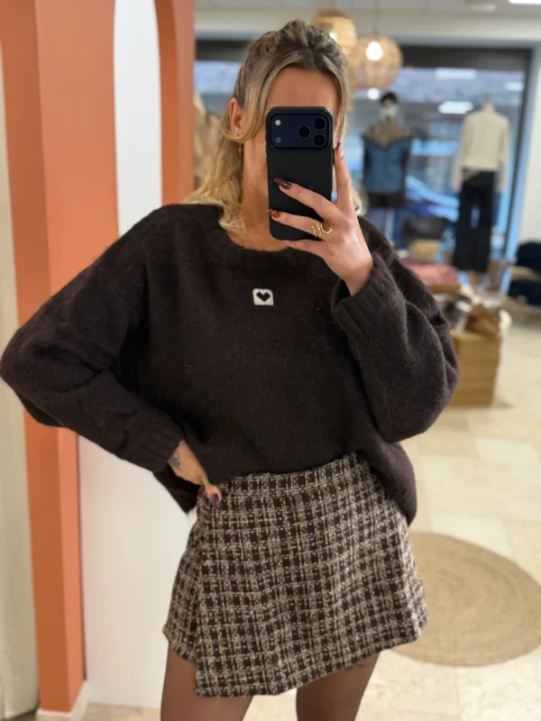 Pull chocolat cœur femme oversize, patch blanc | Dream By C