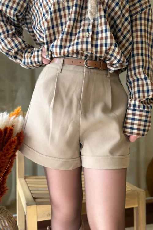 short-de-tailleur-femme Short de tailleur femme, taupe ou bordeaux, XS-L | Dream By C