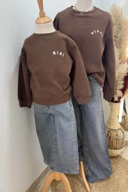 Sweat chocolat enfant molletonné, broderie écru | Dream By C